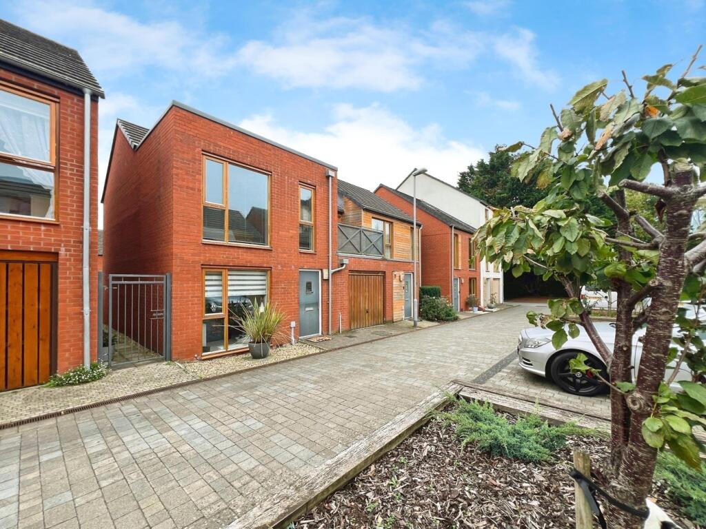 Main image of property: Oberon Grove, Street, BA16