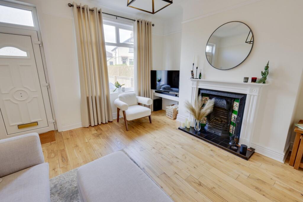 Victoria Gardens, Horsforth, Leeds, West Yorkshire, LS18 photo 4