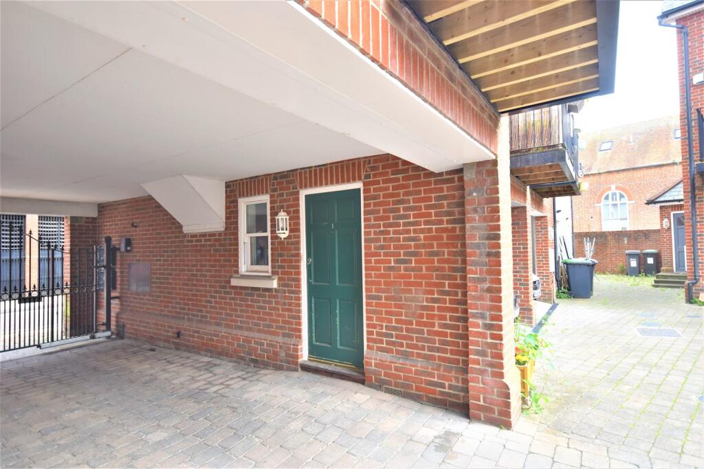 Main image of property: The Mews, The Pallant, Havant, PO9
