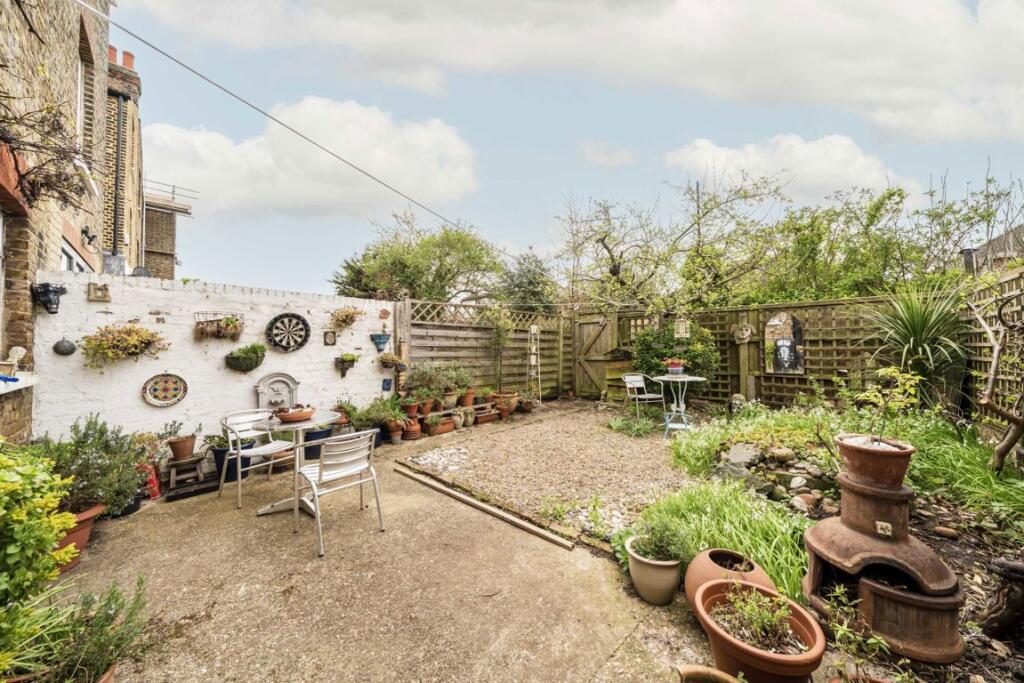 House in London - More
