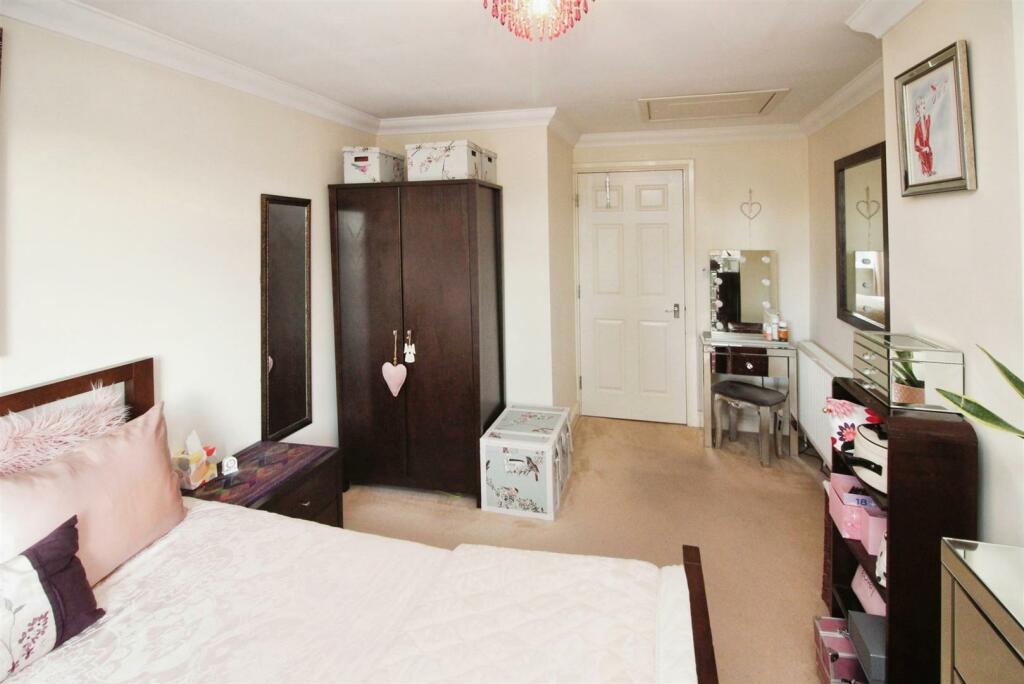 Additional image 14 of The Strone, Apperley Bridge, Bradford, BD10 0NZ