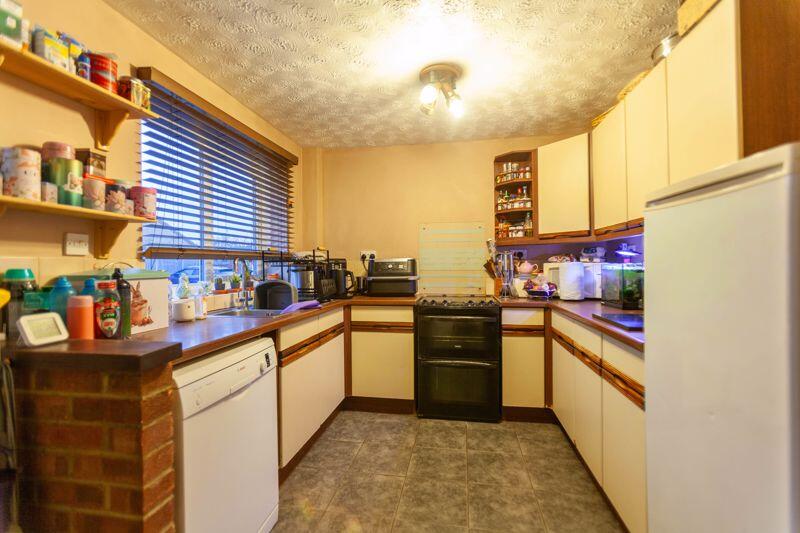 Arthurton Road, Spixworth, Norwich photo 3