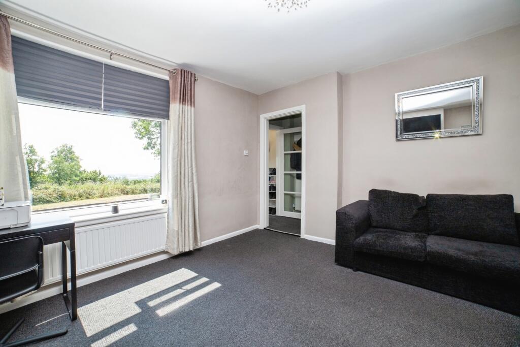 House in Ashfield, Sutton in Ashfield, Nottinghamshire - View 4