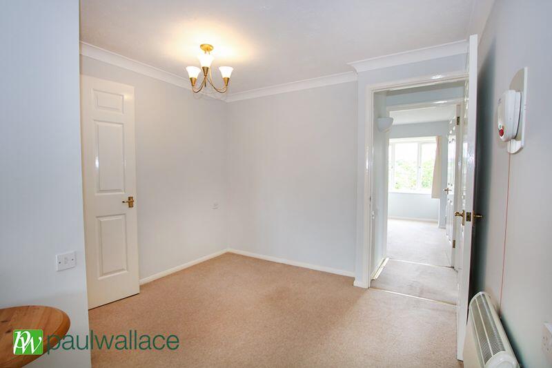 Rose Court, West Cheshunt photo 3