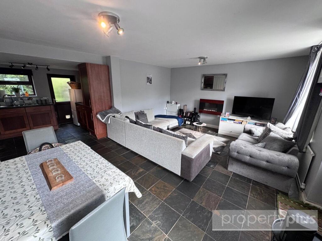 House in Bridgend, Ogmore Valley - View 2