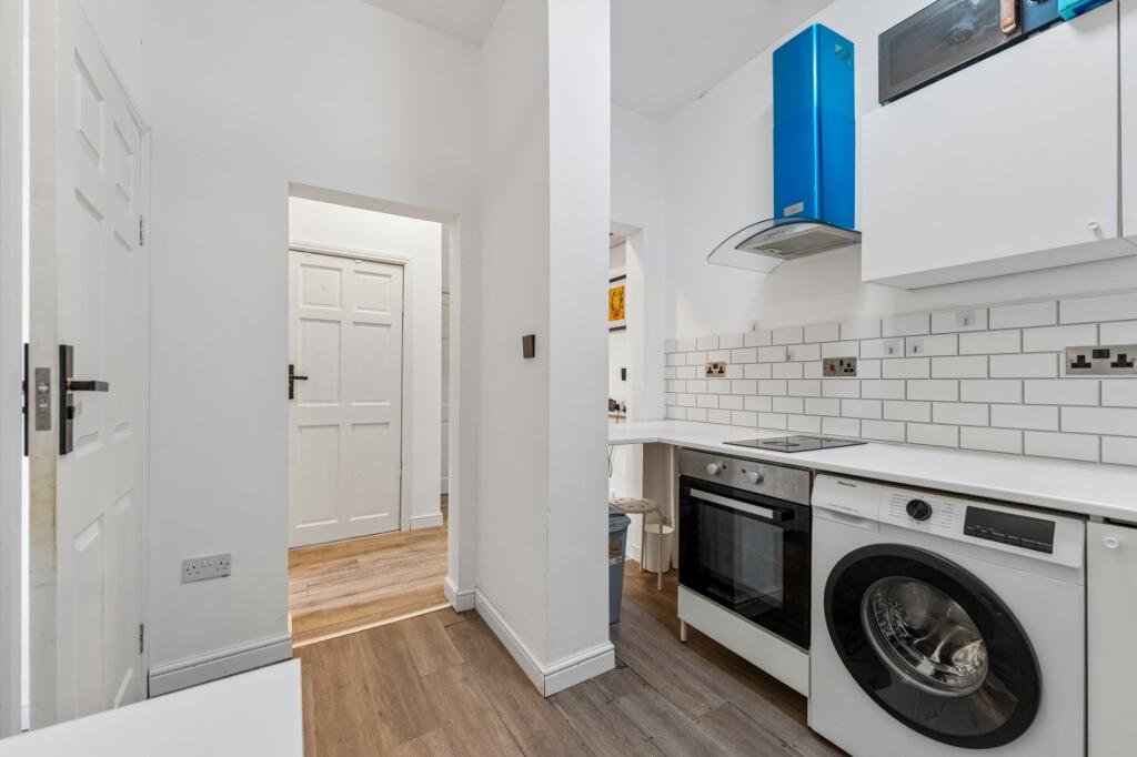 Apartment in Glasgow - View 2
