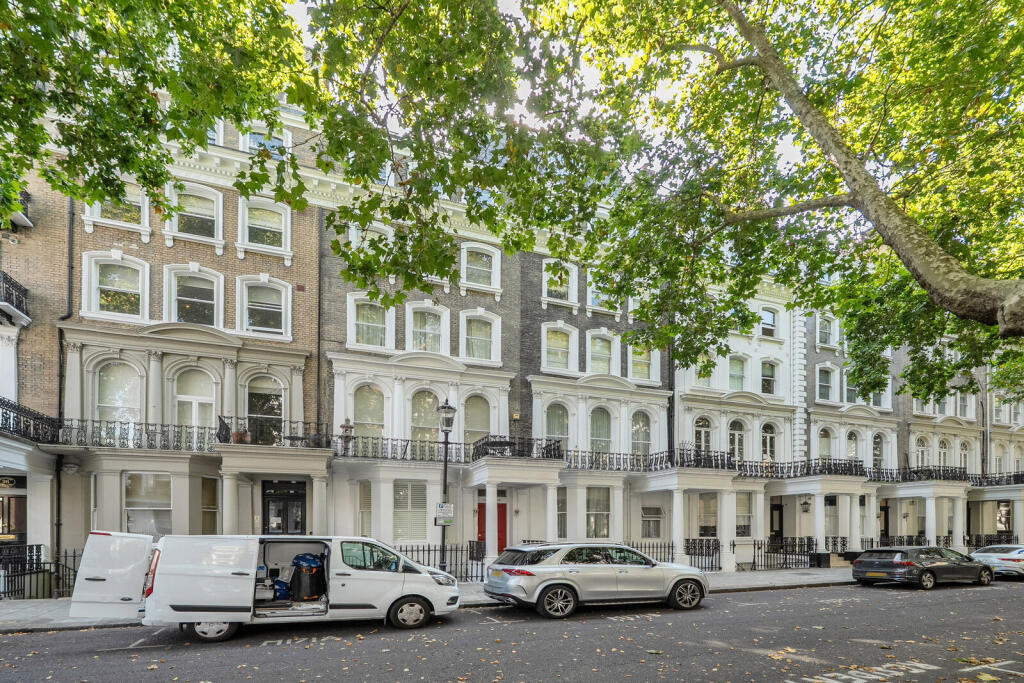 Apartment in London, Royal Borough of Kensington and Chelsea - More