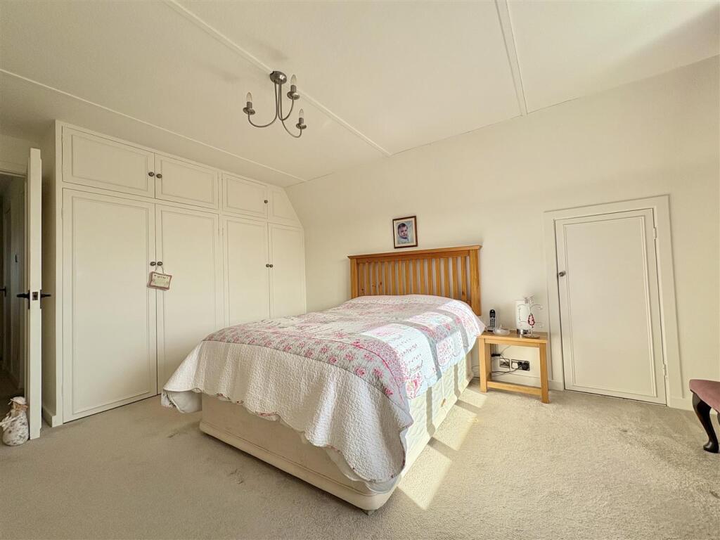 House in Tonbridge - View 4