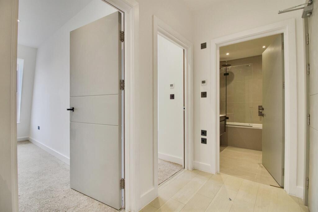 Additional image 6 of Apartment , Theodores Place, Stonehills, Welwyn Garden City