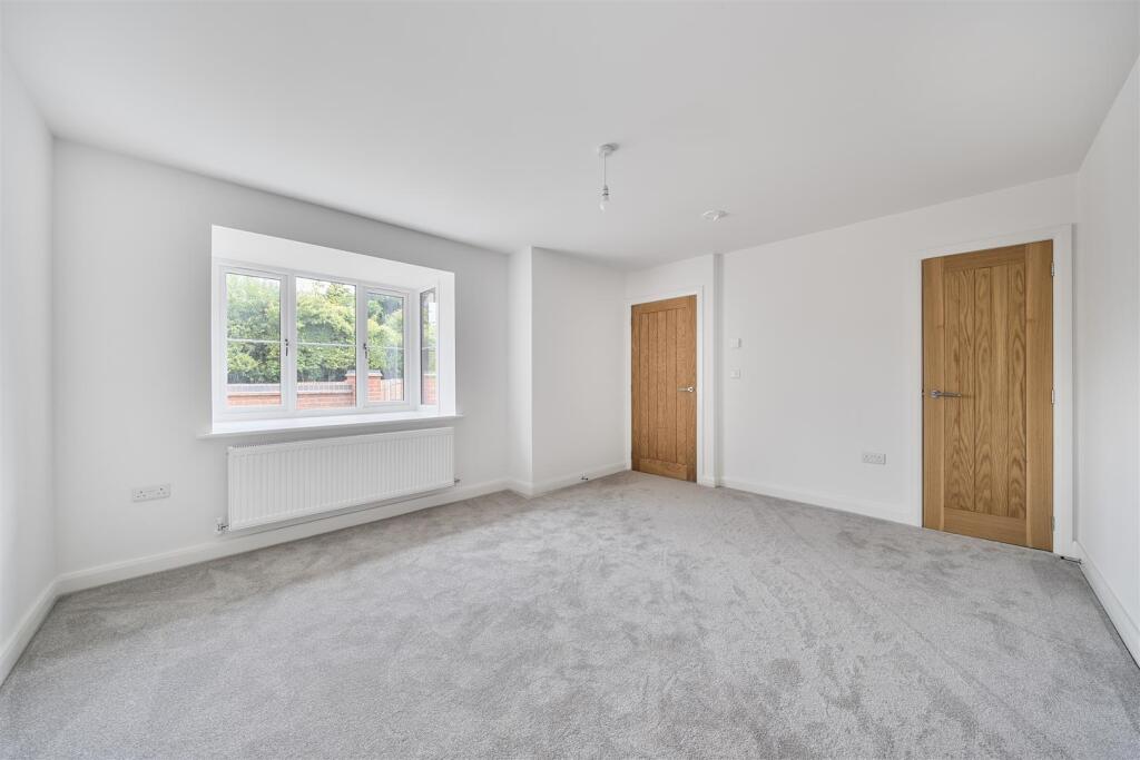 Ellesmere Road, St. Martins, Oswestry. photo 3