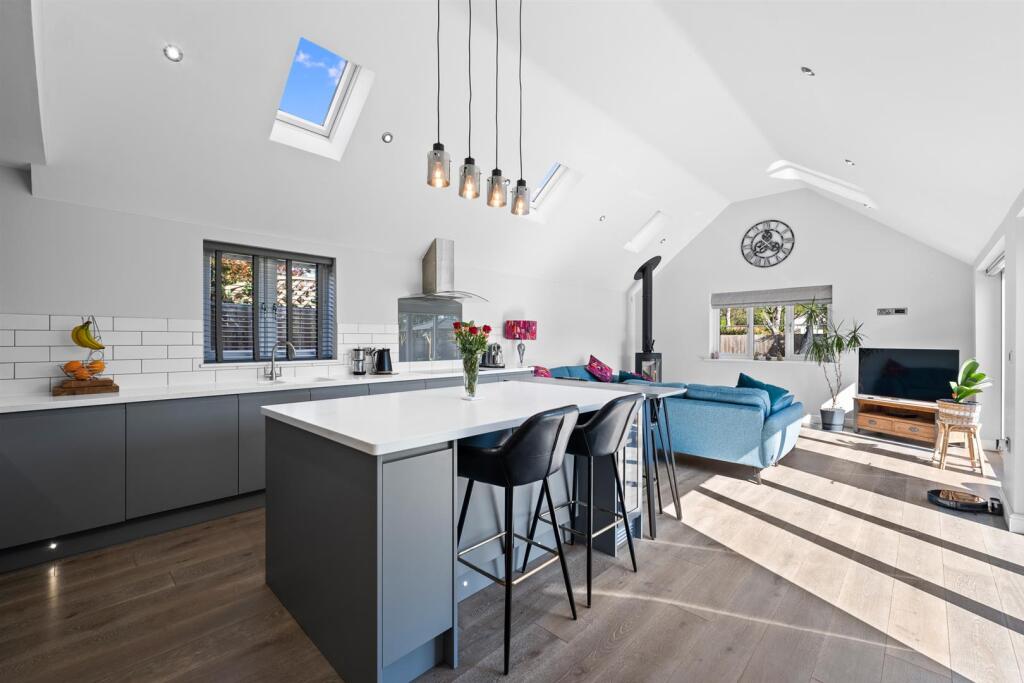 House in Melton, Bottesford - View 4