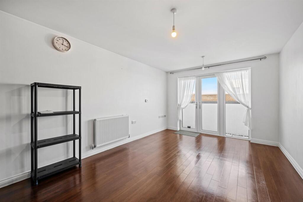 Apartment in London, Chatterton Village, Widmore - View 3