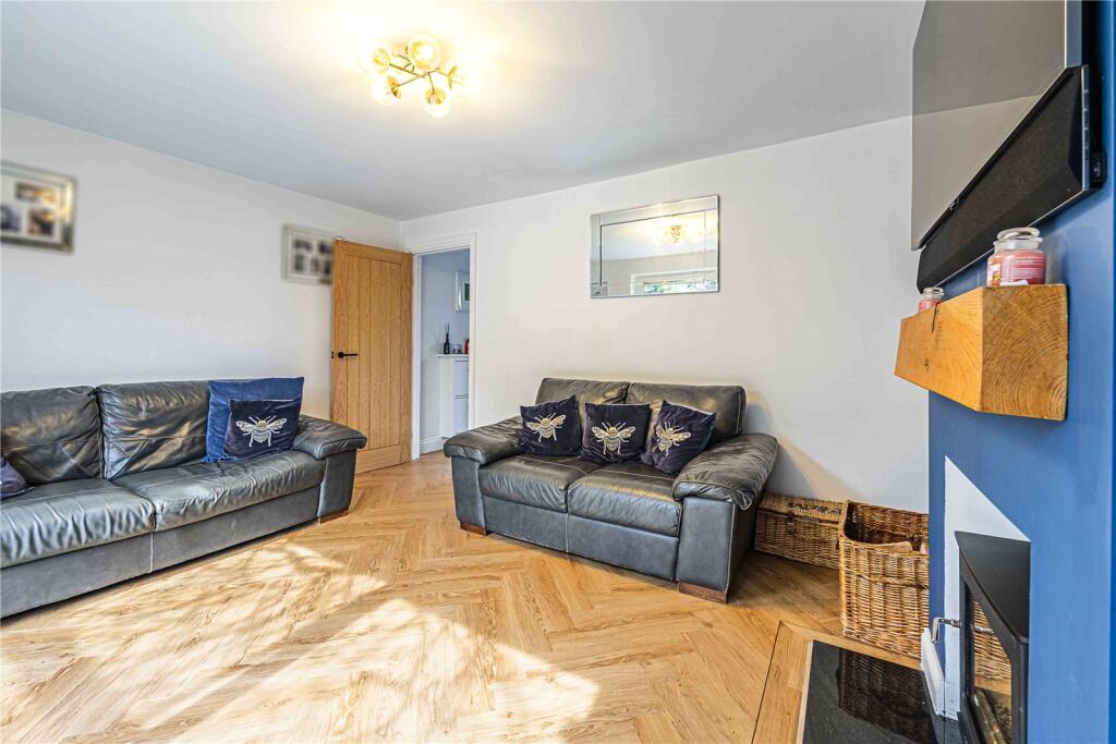 House in Studham, Holywell - More