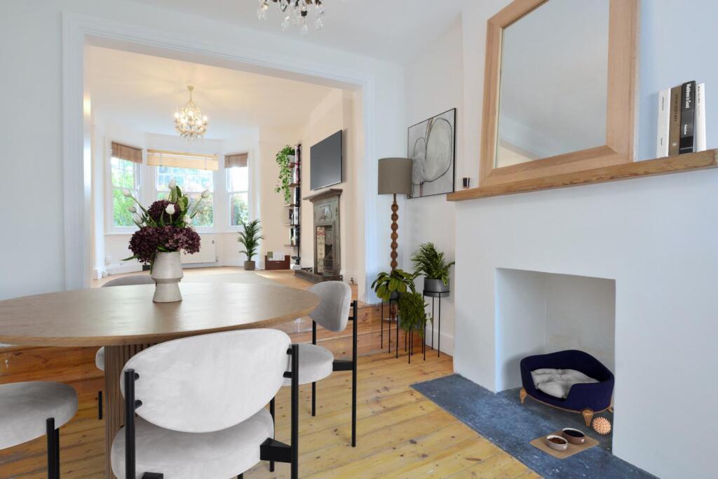 House in London, Grove Park - View 3