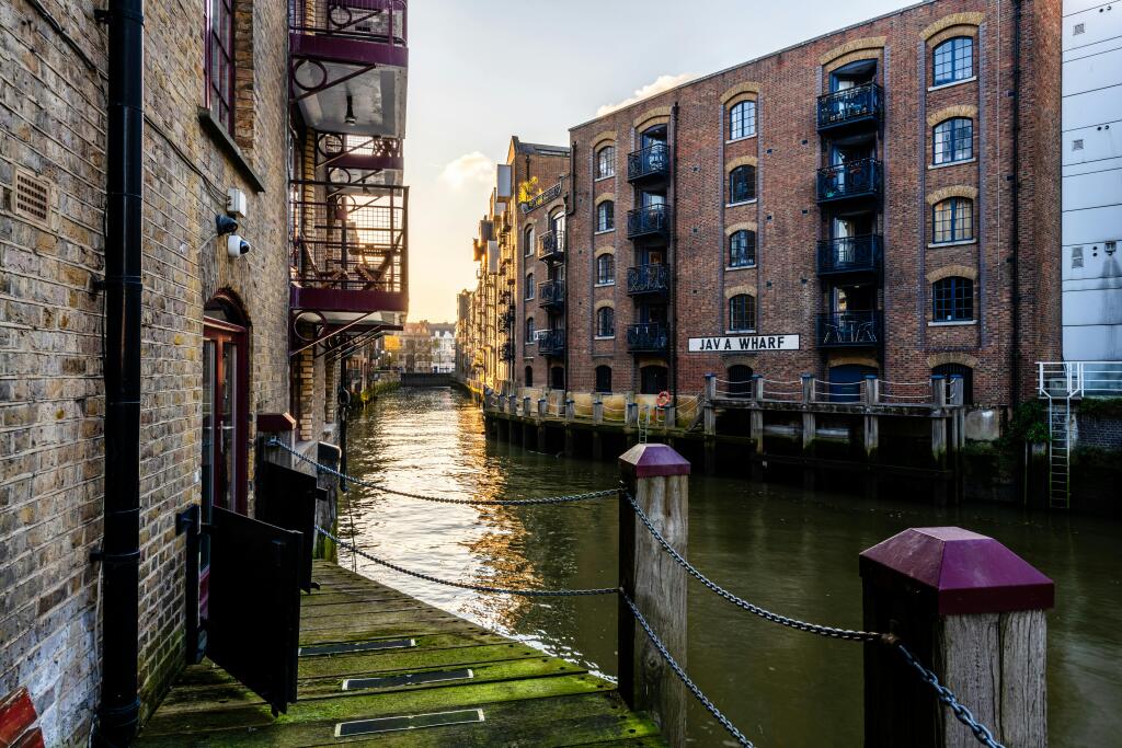 St Saviours Wharf 6 6.jpg