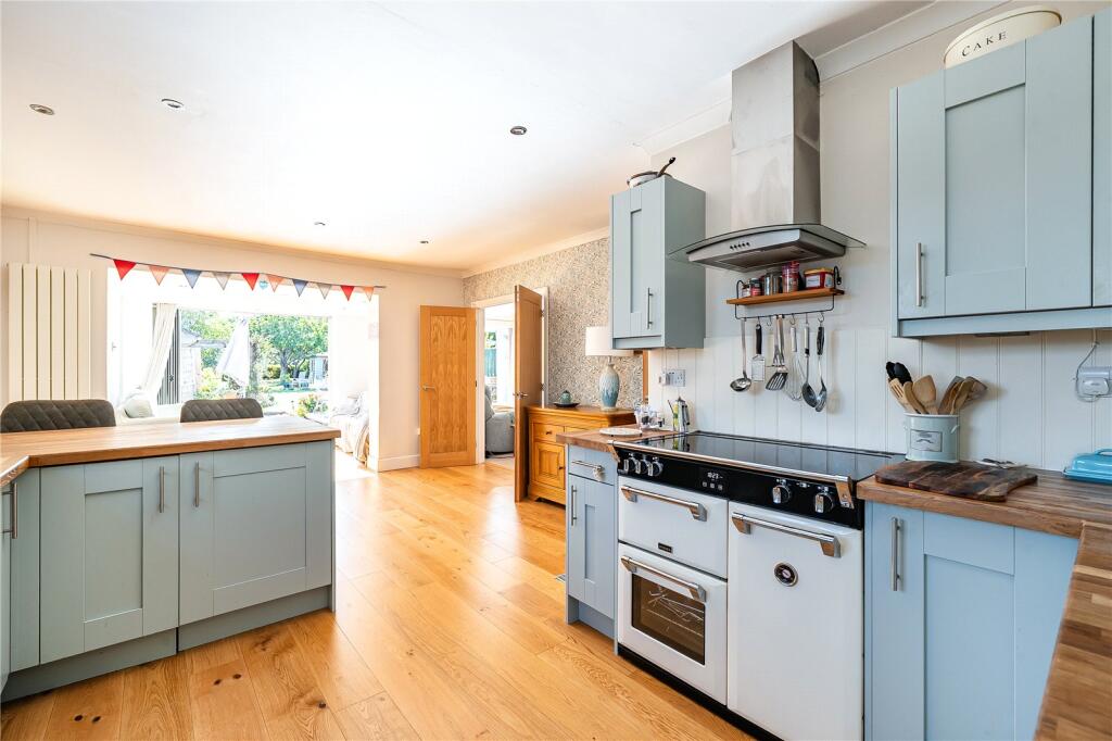 House in Taunton - View 4