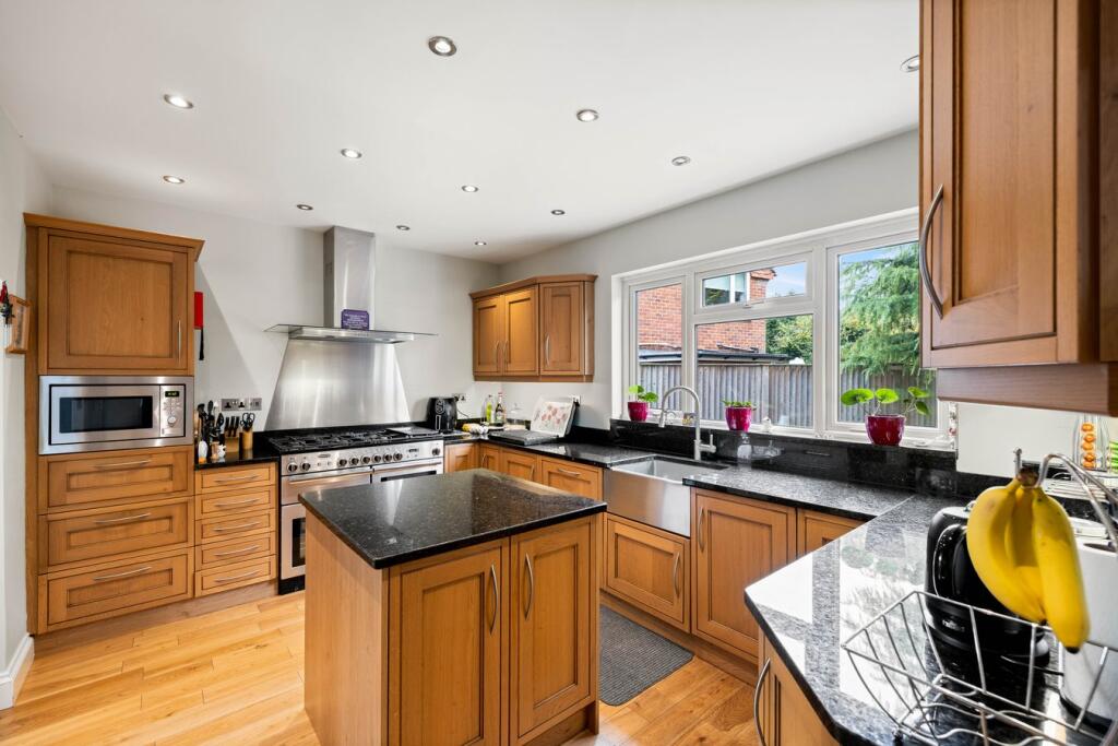 Bathurst Road, Folkestone, CT20 photo 3