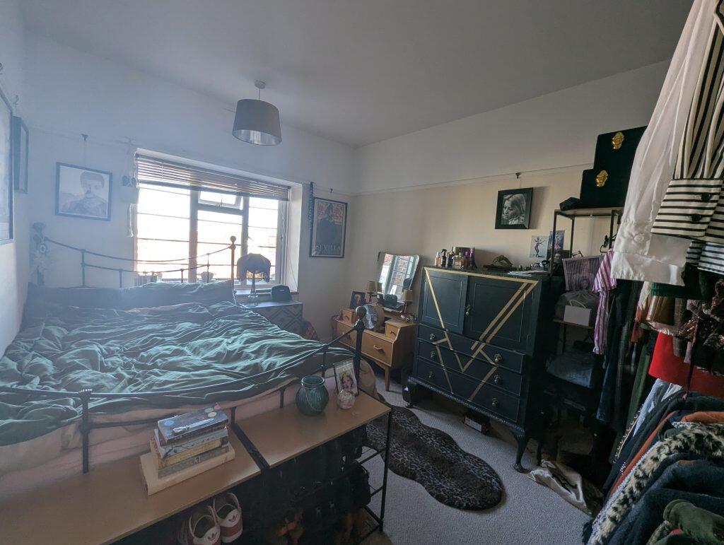 Apartment in Bournemouth, Winton - View 4
