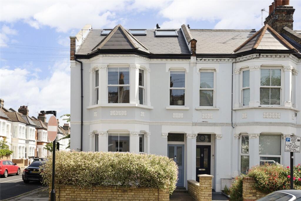 Main image of property: Eastbury Grove, London, W4