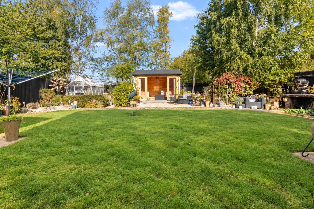 House in Lincoln - View 3