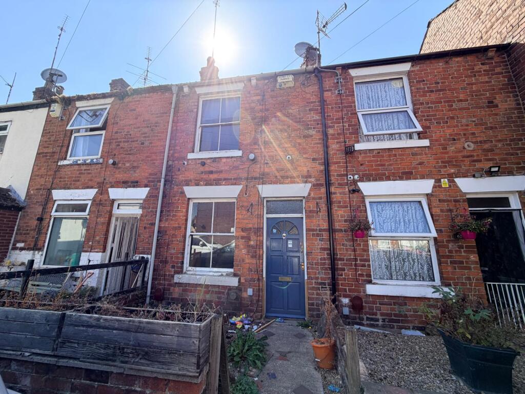 Main image of property: 64 Waterworks Street, Gainsborough DN21 1LA