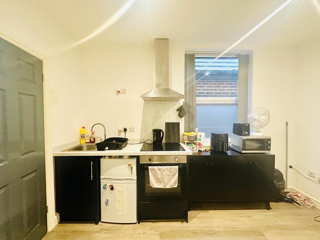 Studio flat for rent