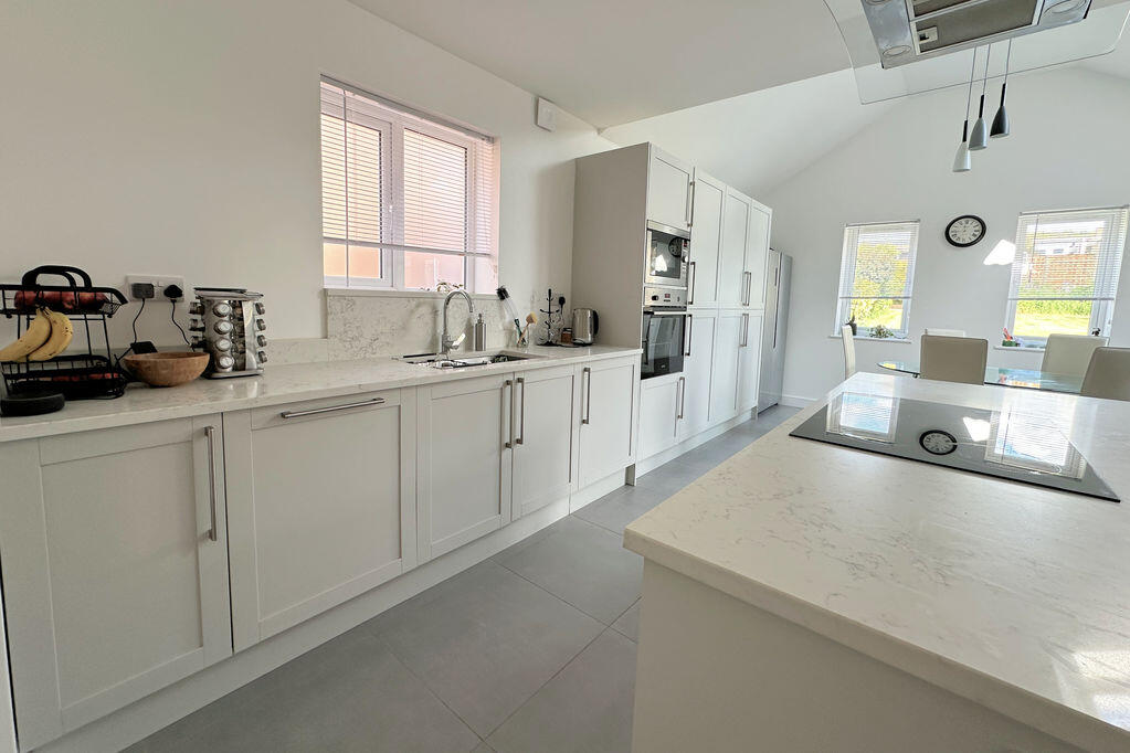 House in Fareham, Hampshire - More