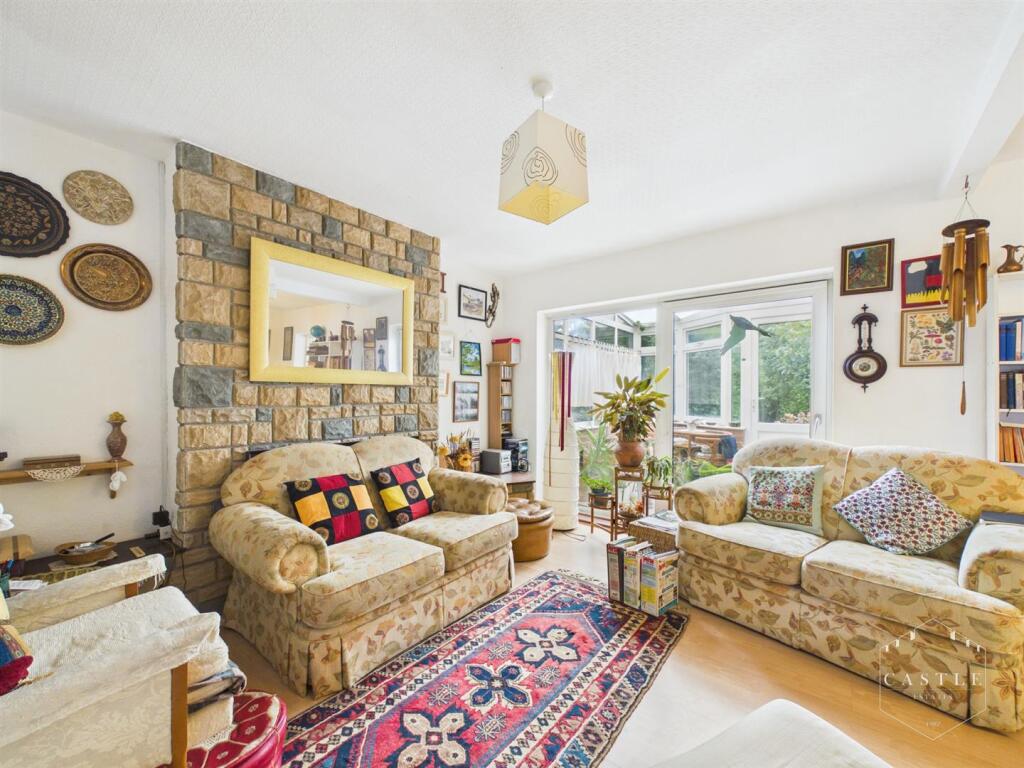 House in Hinckley and Bosworth, Earl Shilton - More