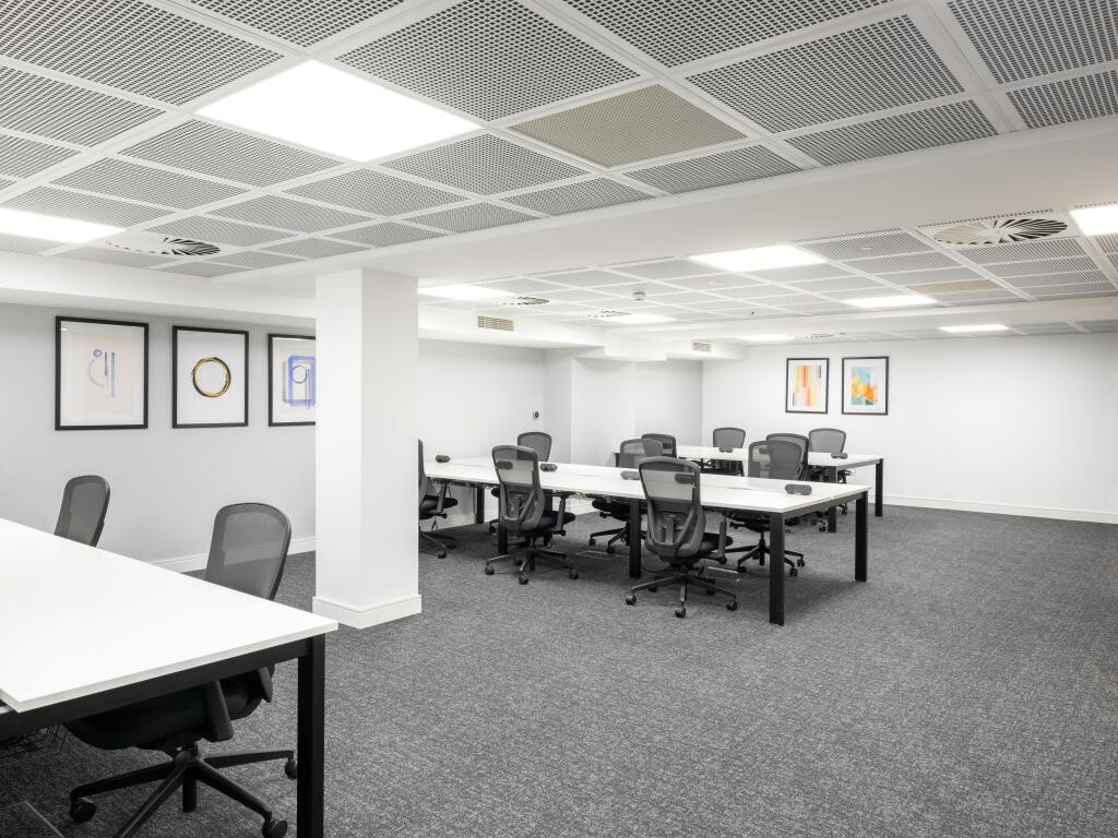 Desks North West Facing