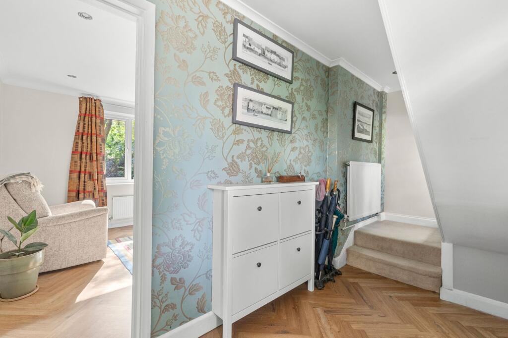 House in Halton, Buckinghamshire - View 5
