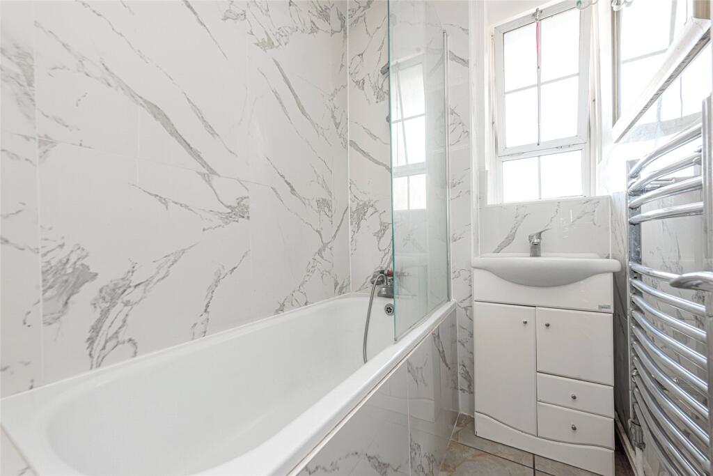 Apartment in London - View 4
