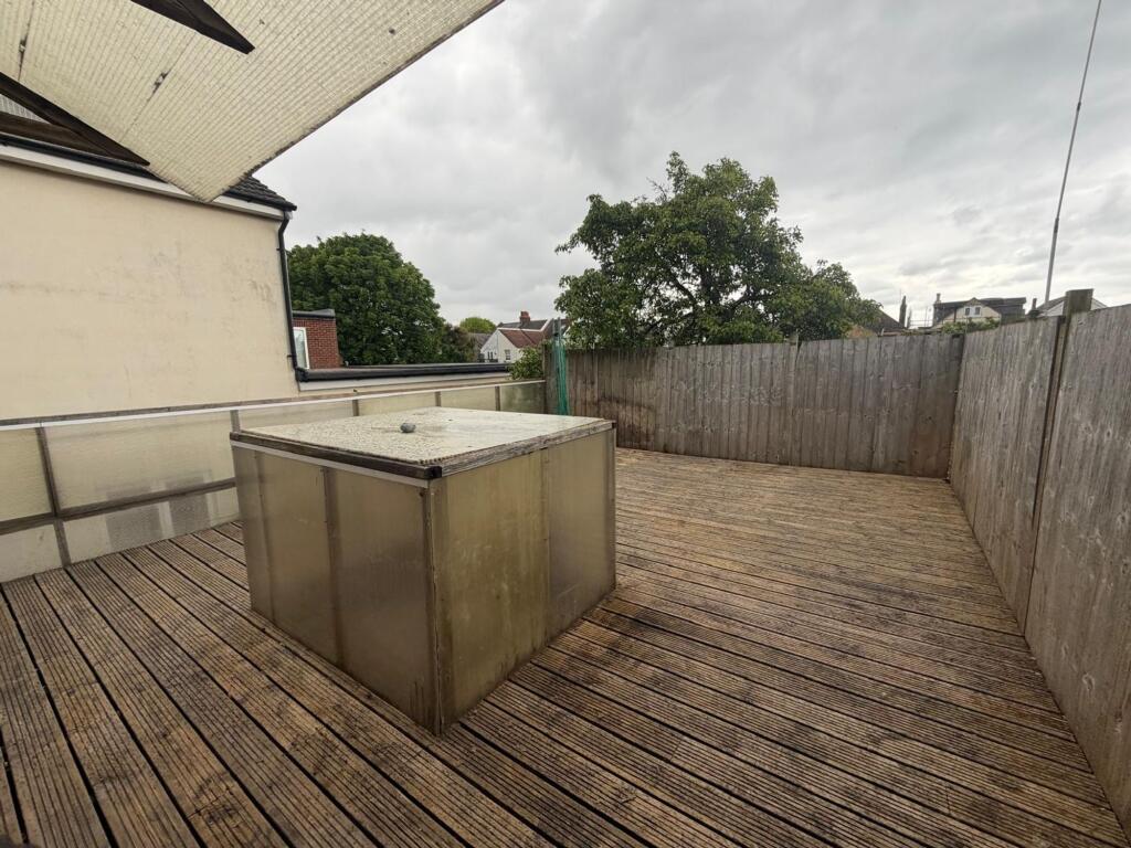 House in Hove, Hangleton - View 2