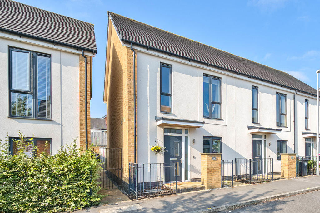 Main image of property: Mottershead Avenue, Locking Parklands - FIRST CLASS HOME