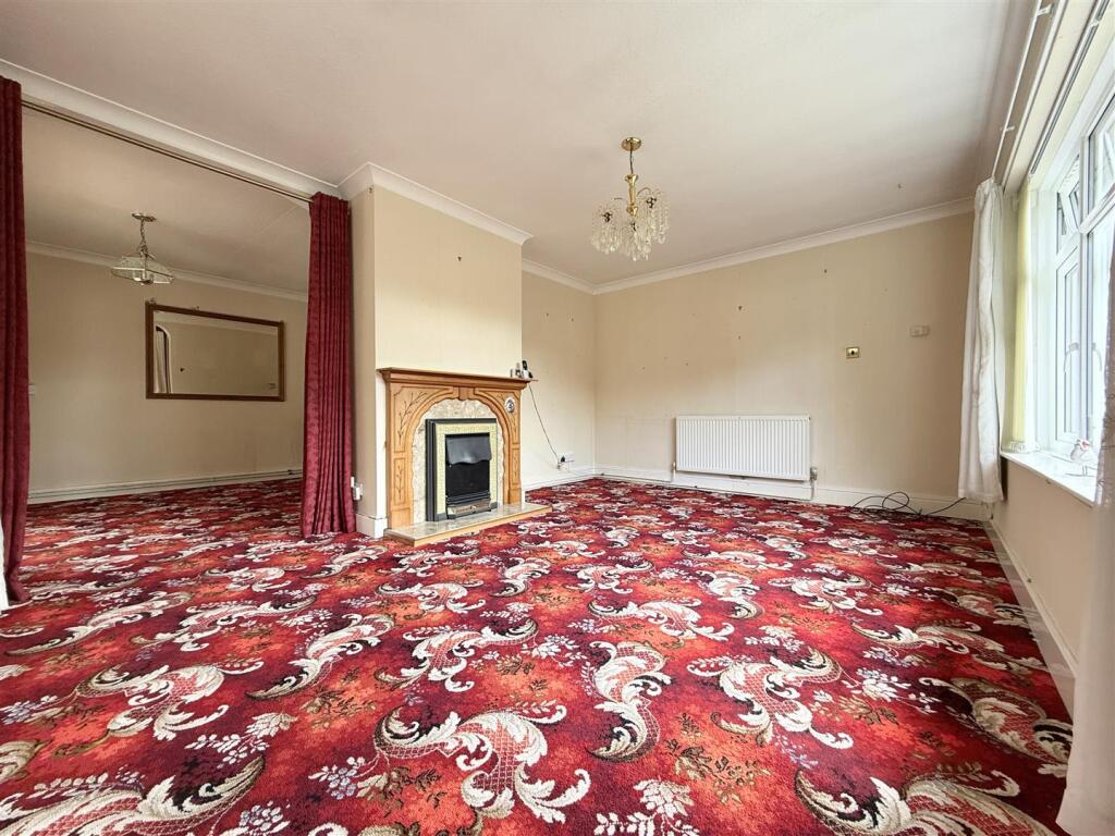 House in Whetstone - View 4