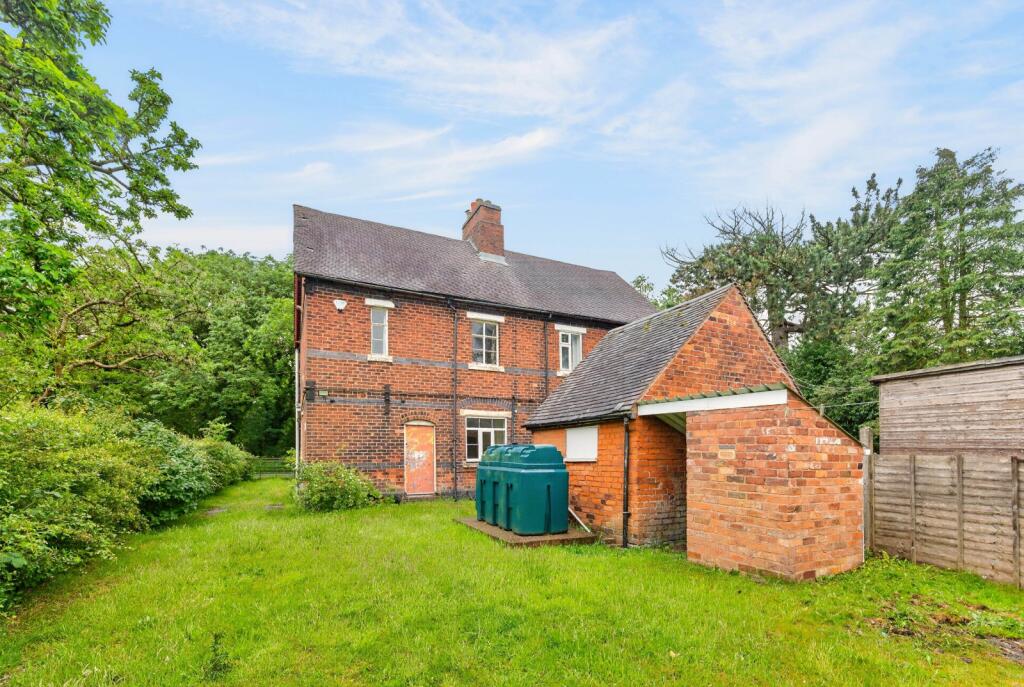 House in Cannock Chase, Norton Canes - More