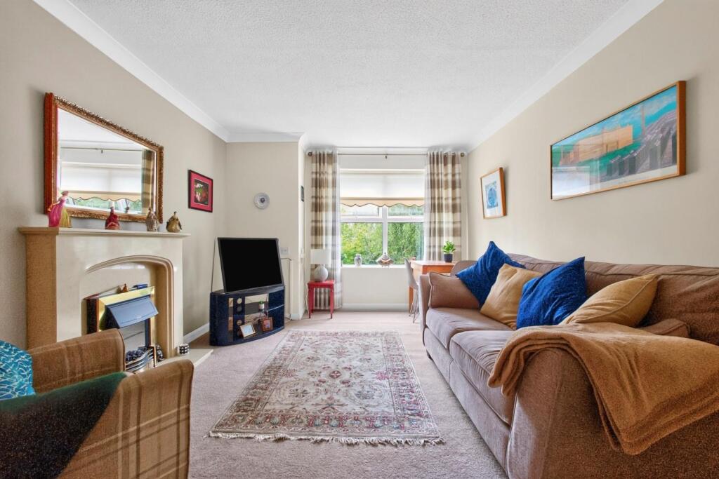Woodlands Avenue, Harrogate - View 2