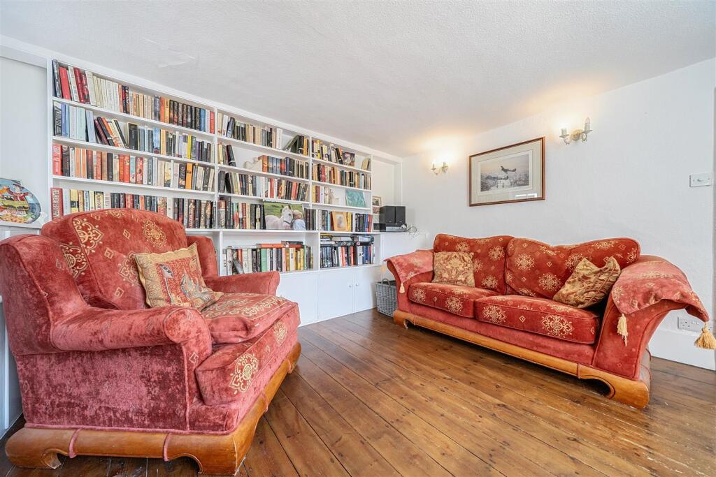 House in Arun, Aldingbourne - More
