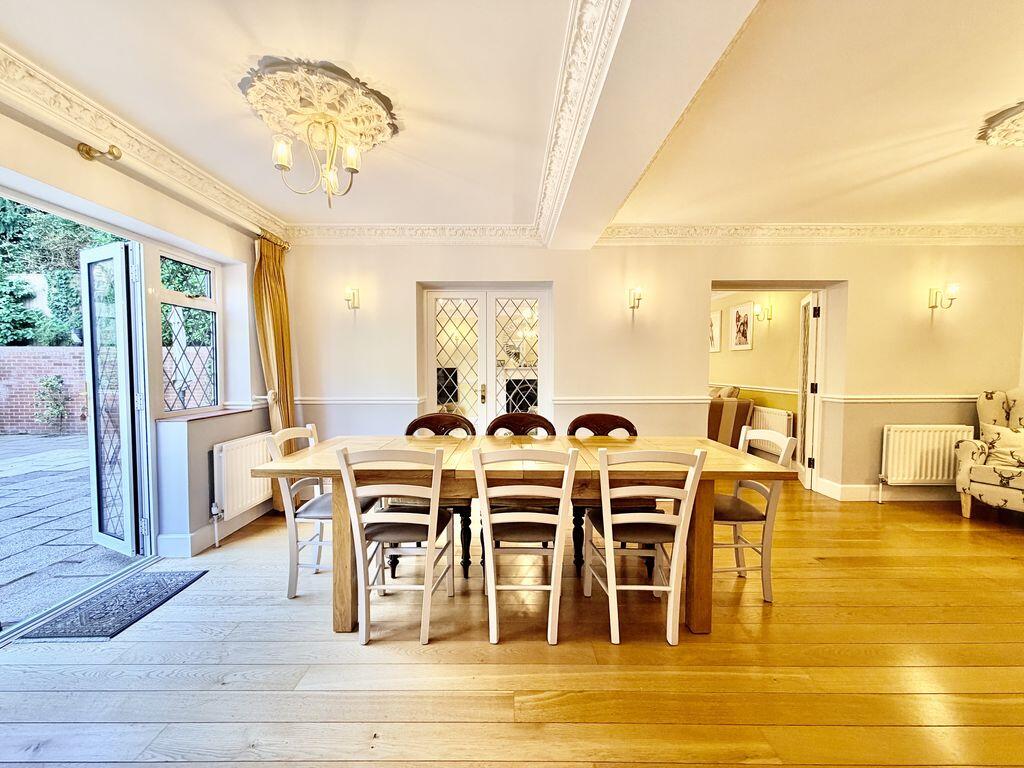 Hawks Hill, Bourne End photo 4