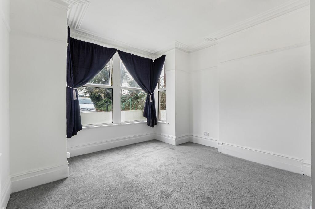 1 Quebec Avenue, Southend-On-Sea, SS1 photo 2