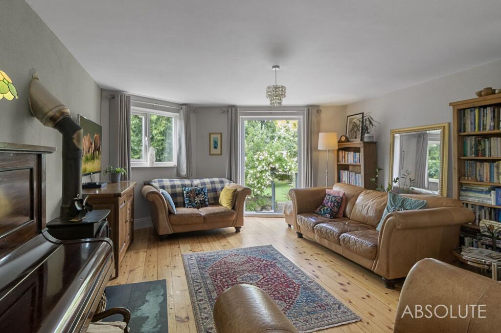 House in Torquay, Torbay - View 2