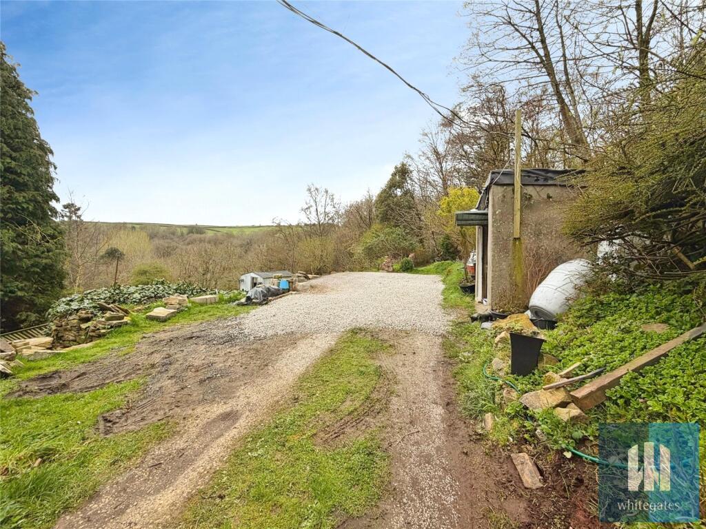 West End Road, Golcar, Huddersfield, HD7 photo 5