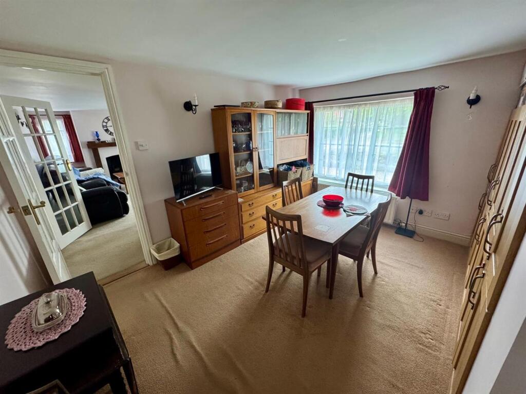 Wimborne Road, Corfe Mullen, Wimborne photo 5