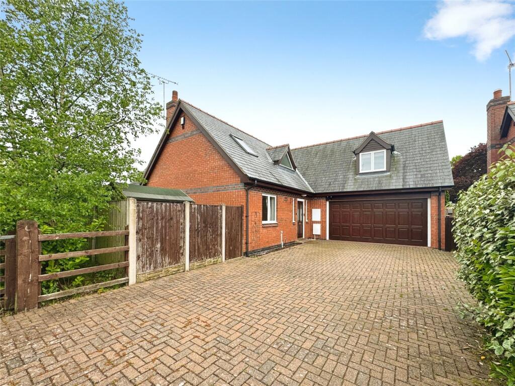 Main image of property: Swallowfields, Farndon, Chester, Cheshire, CH3