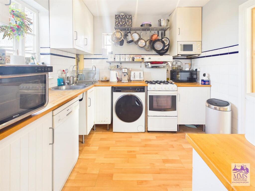 House in Dartford - View 4