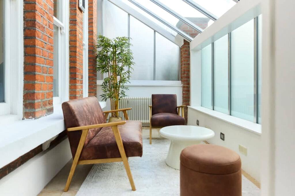 House in London - View 5