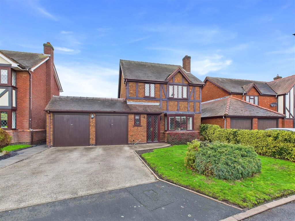 Main image of property: Essington Close, Shenstone, Lichfield