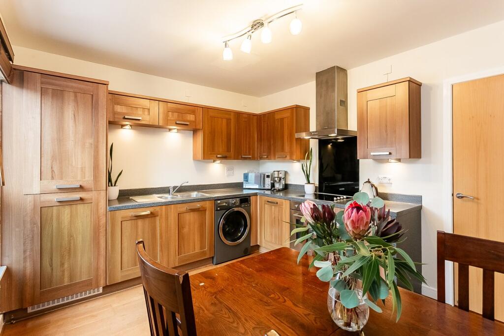 Ferry Gait Crescent, Silverknowes, Edinburgh, EH4 - More