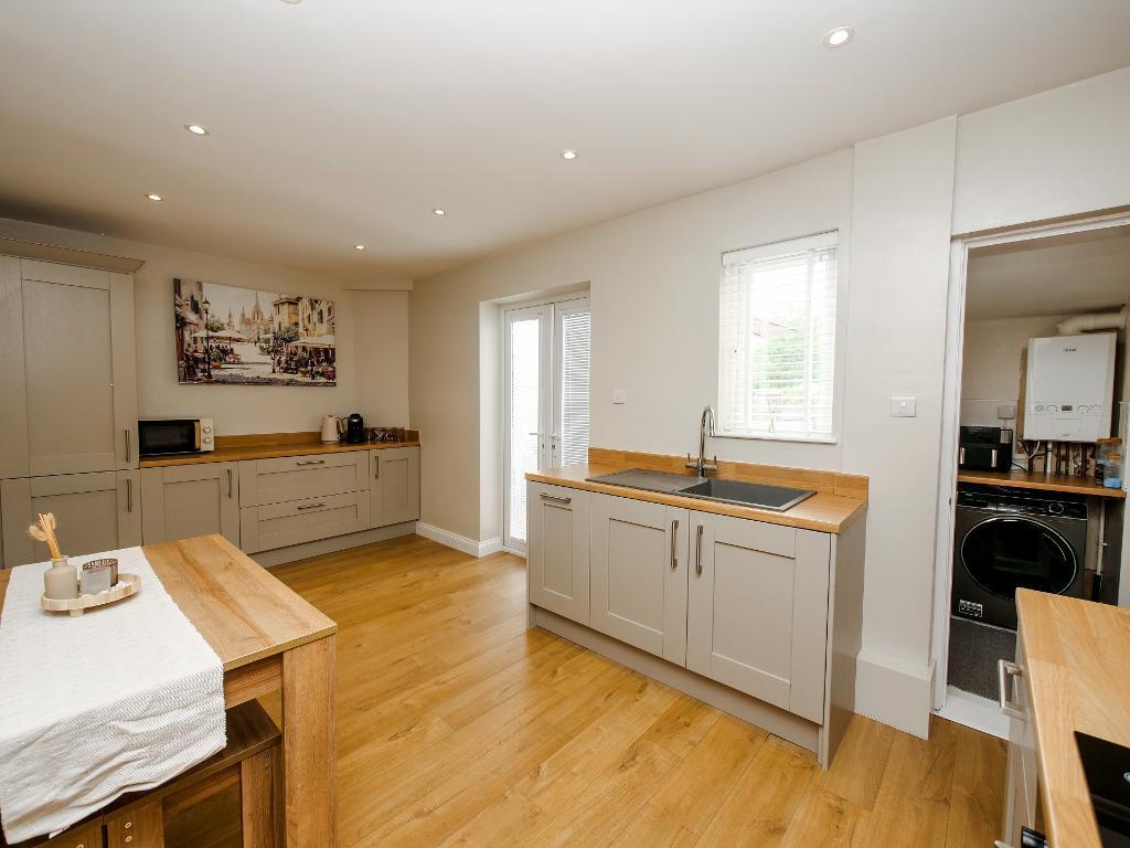 House in Sefton, Birkdale - More