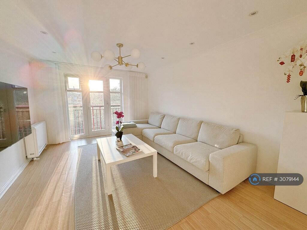 Main image of property: Linen Court, Salford, M3
