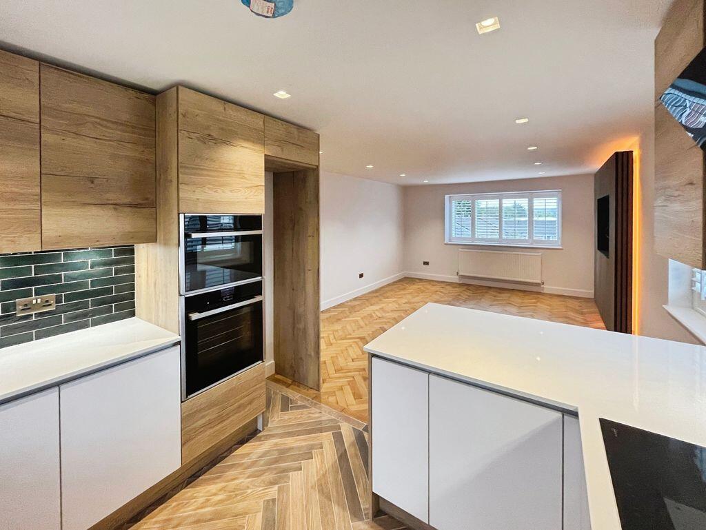 Apartment in Bolton - View 5